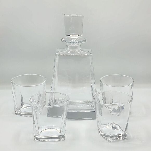 JoyJolt Glassware Luna Whiskey Crystal Decanter‎ And Glass Set of 5 - Picture 14 of 16